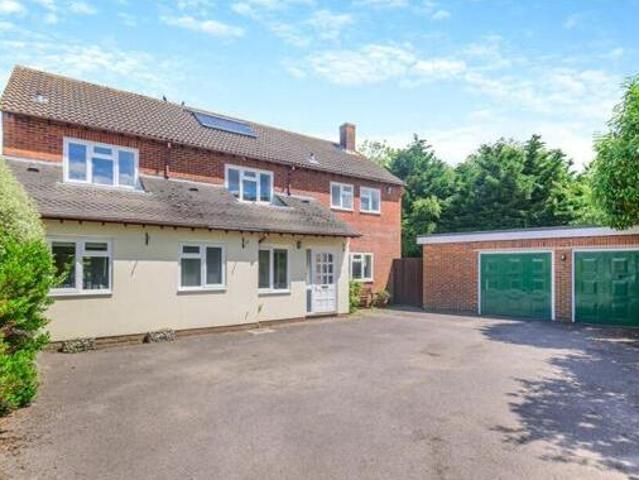 House for sale in Littlecote, West Sussex