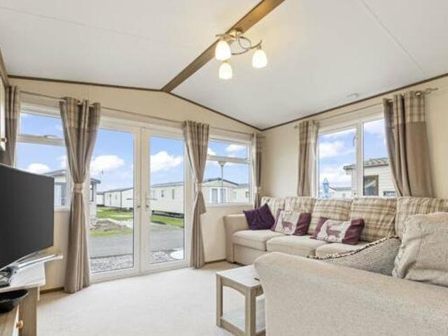 House for sale in Littlecote, West Sussex