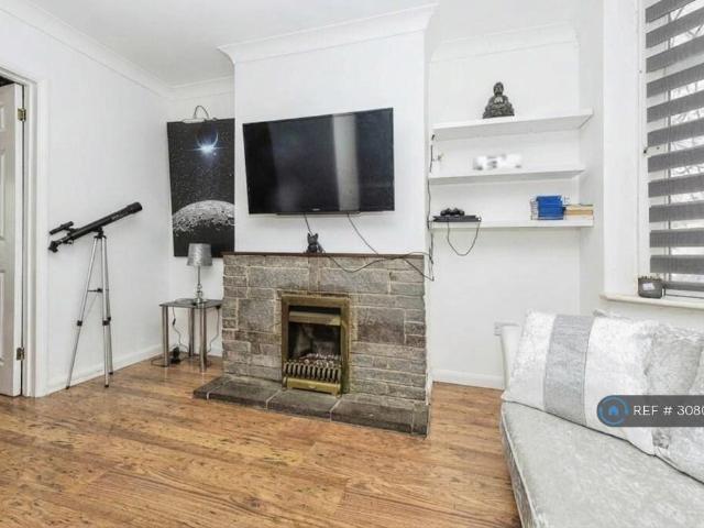 Apartment for rent in Farley Hill, Luton