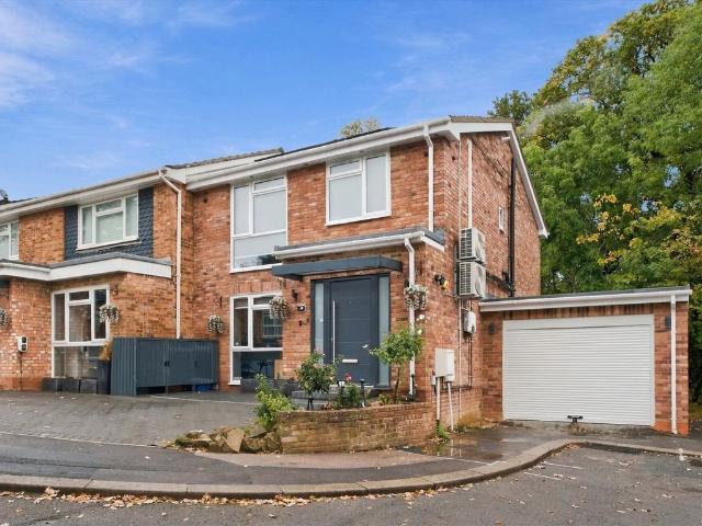 Apartment for rent in London Borough of Harrow, Greater London