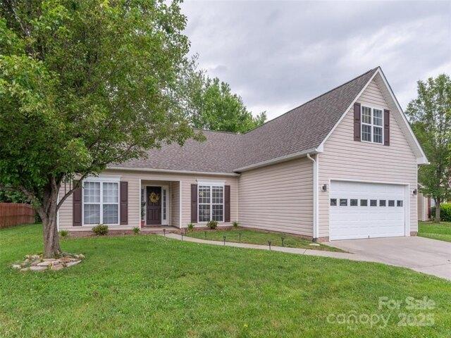 House for sale in Fletcher