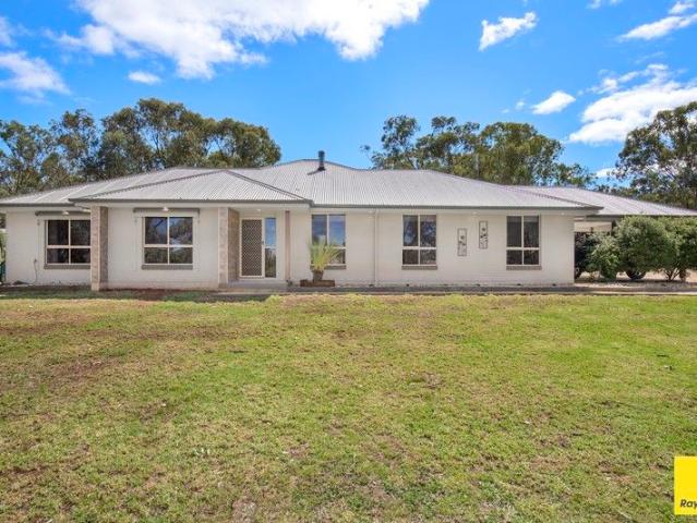 Cottage for sale in Inverell, New South Wales