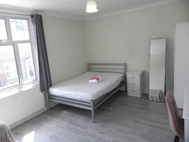 Room for rent in Guildford Park, Westborough