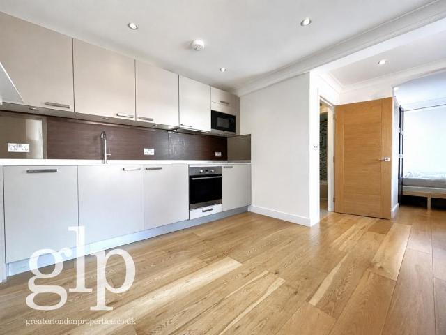 Apartment for rent in Soho, Greater London