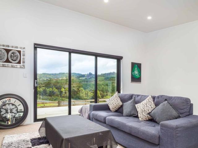 House for rent in Coromandel