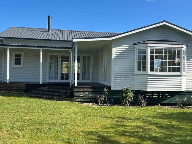 House for rent in Awhitu