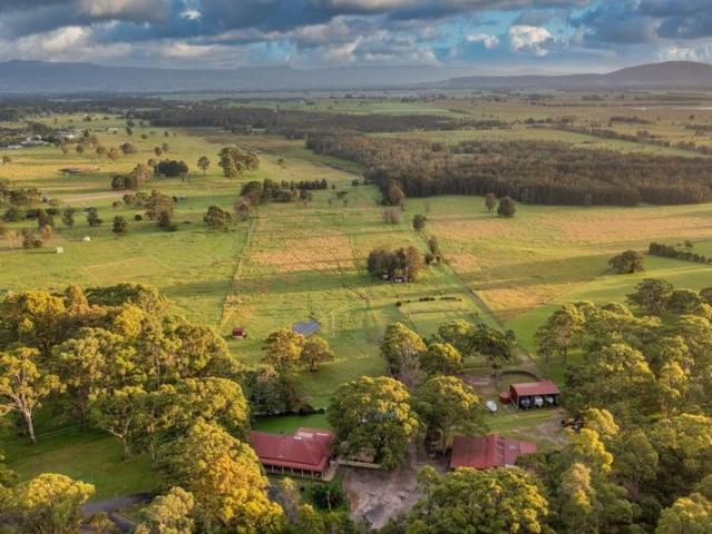 Cottage for sale in Worrigee