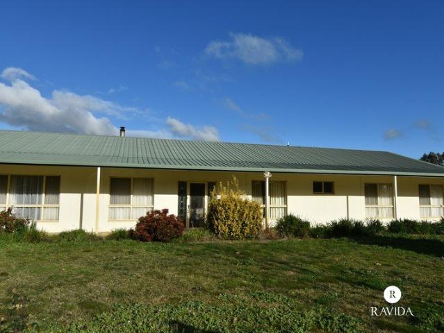 House for sale in Londrigan, Victoria