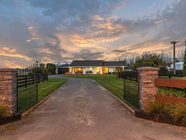 House for rent in Ouruhia, Canterbury