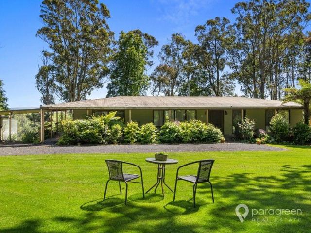 House for sale in Buffalo, Victoria