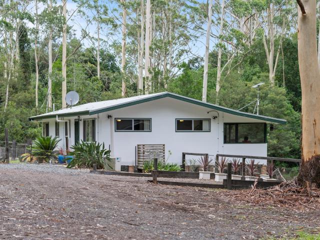 Cottage for sale in Boolambayte, New South Wales