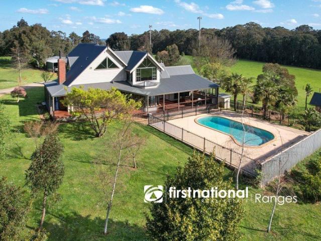 Cottage for sale in Camerons Creek, Victoria