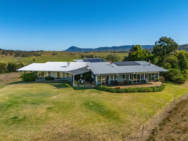 Cottage for sale in Crawney, New South Wales