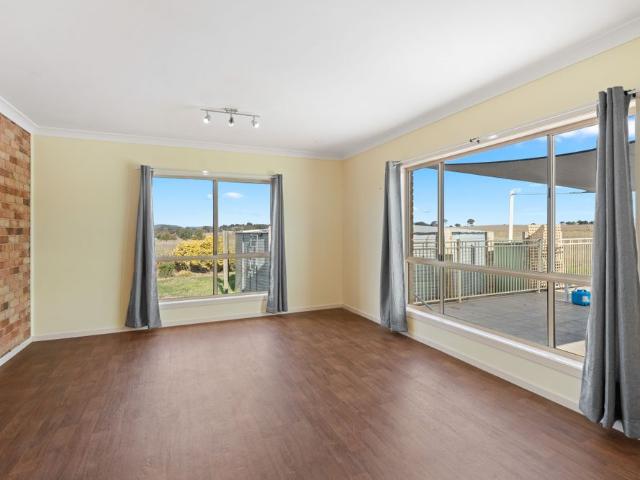 House for rent in Brisbane Grove, New South Wales