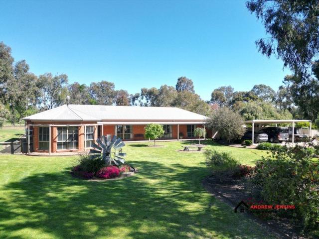 Cottage for sale in Strathmerton, Shire of Moira
