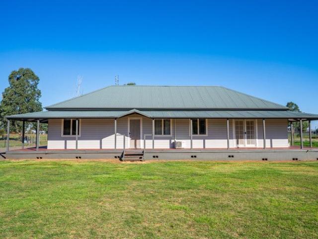 Cottage for sale in Billimari, New South Wales