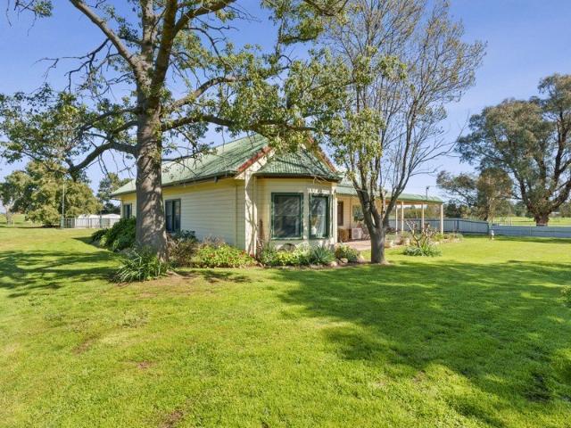 Cottage for sale in Hopefield, New South Wales