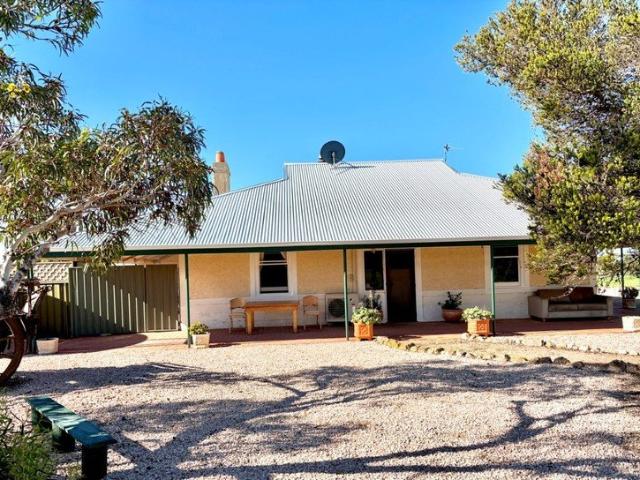 Cottage for sale in Ceduna, South Australia