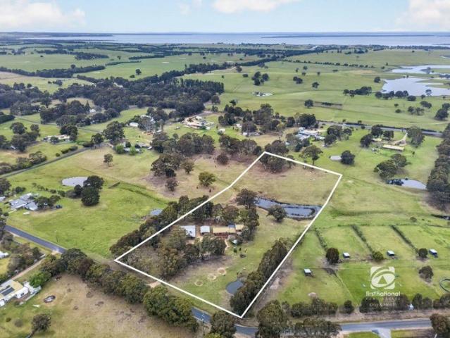 Cottage for sale in Nicholson, Shire of East Gippsland