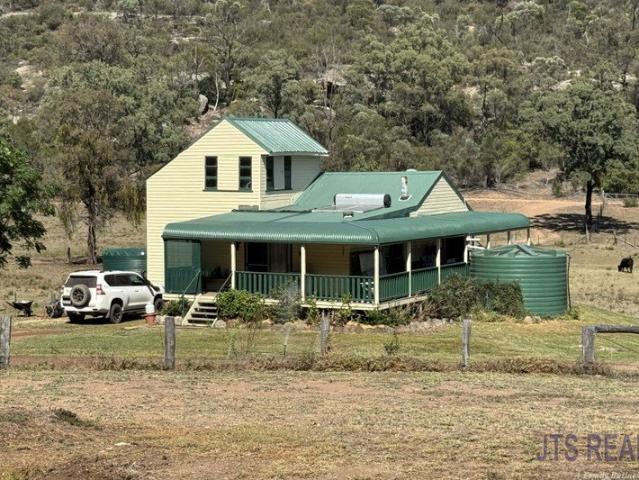 Cottage for sale in Giants Creek, New South Wales