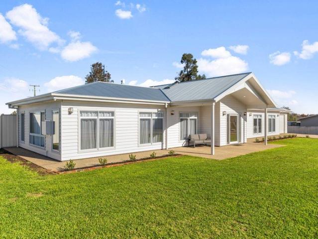 House for sale in Coolamon, New South Wales