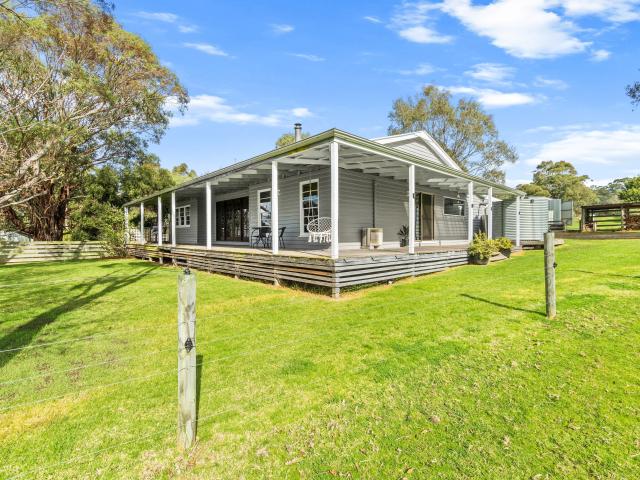 House for sale in Toongabbie, Victoria