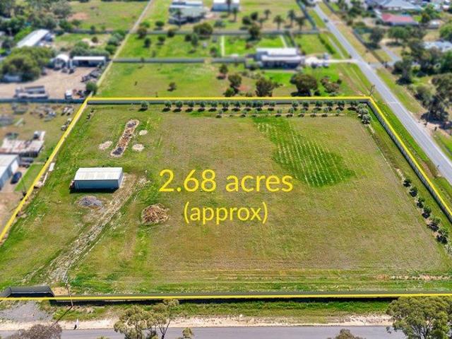 Land for sale in Penfield Gardens, Adelaide