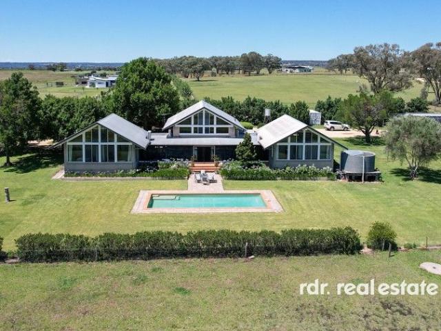 Cottage for sale in Inverell, New South Wales