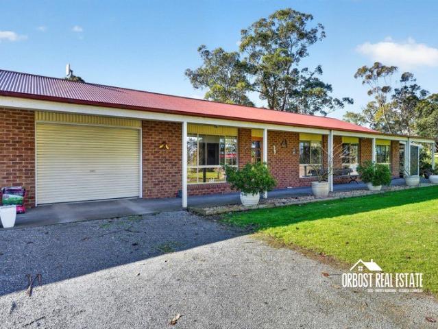 Cottage for sale in Newmerella, Victoria