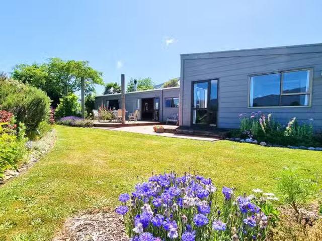 House for sale in Tasman