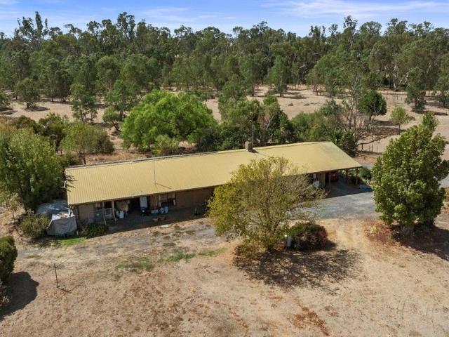 Cottage for sale in Mangalore, Victoria