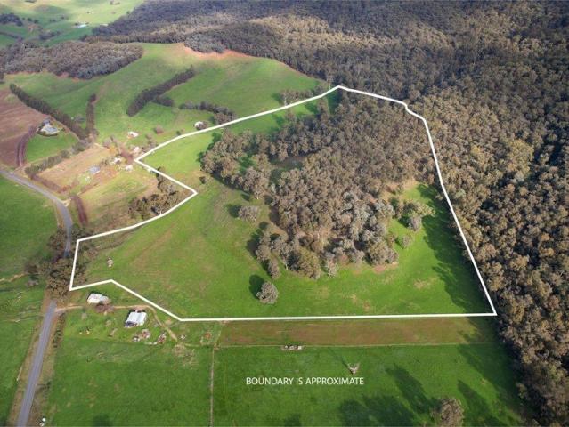 Cottage for sale in Old Tallangatta, Victoria