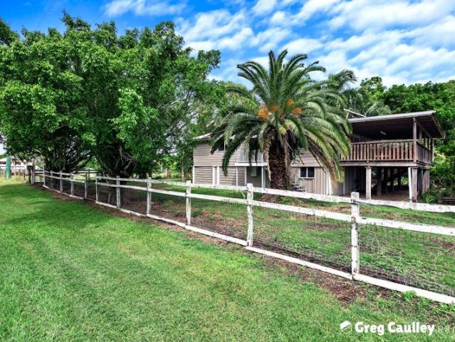 Cottage for sale in Island Plantation, Queensland