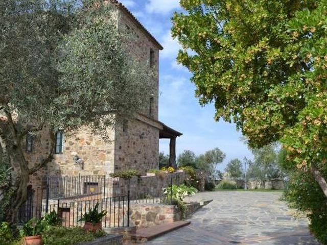 Casa en alquiler en Encinasola, Huelva