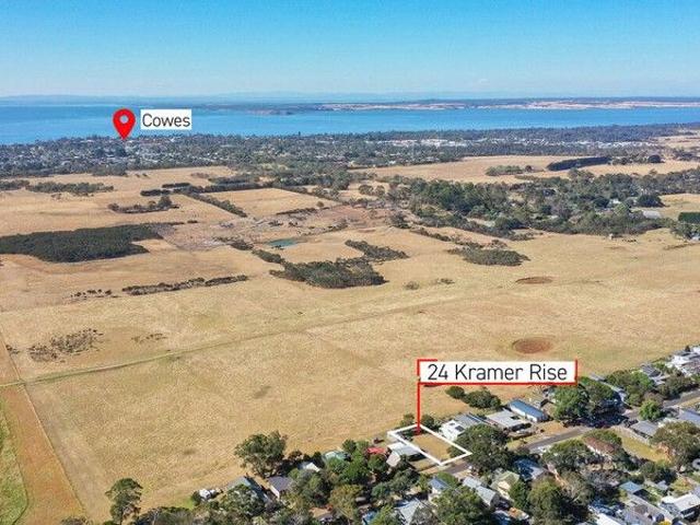 Land for sale in Wimbledon Heights, Victoria