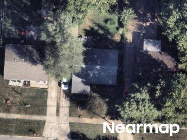 House for sale in Petersburg, Louisville