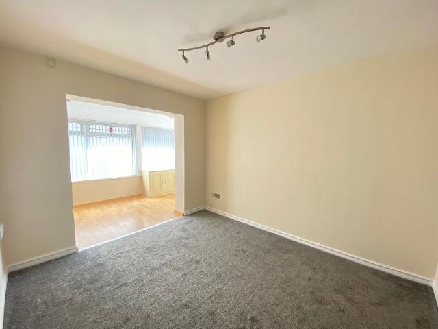 House for rent in Nangreaves, Wales