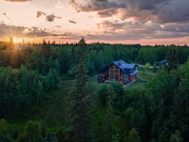 House for sale in Alberta