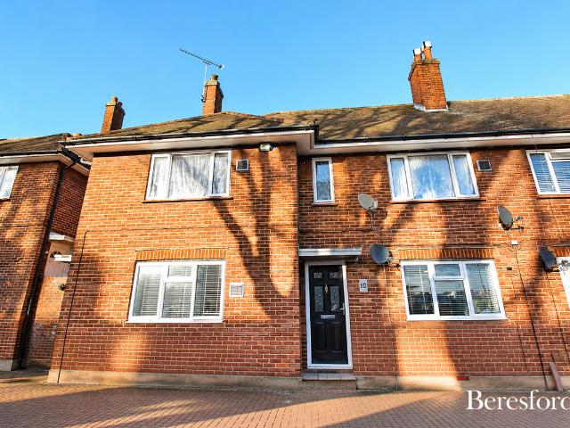 Apartment for rent in Rush Green, Greater London