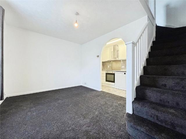 House for rent in Row Town, Surrey
