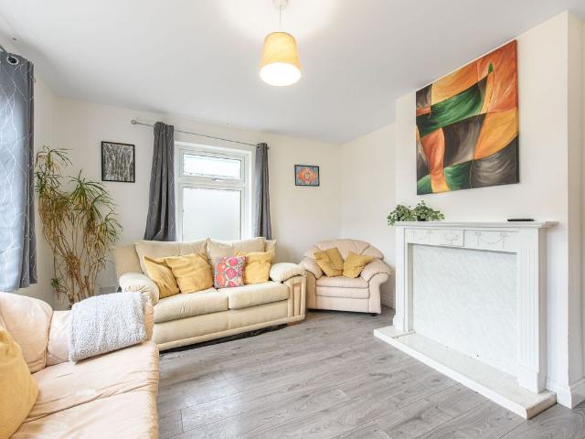 House for rent in Mill Hill, Greater London