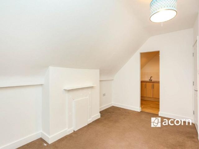 Apartment for rent in London Borough of Lewisham, Cat Hill