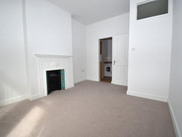 Apartment for rent in London Borough of Lewisham, Cat Hill