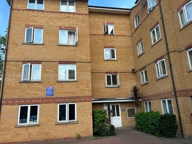Apartment for rent in Charlton Riverside, Greater London