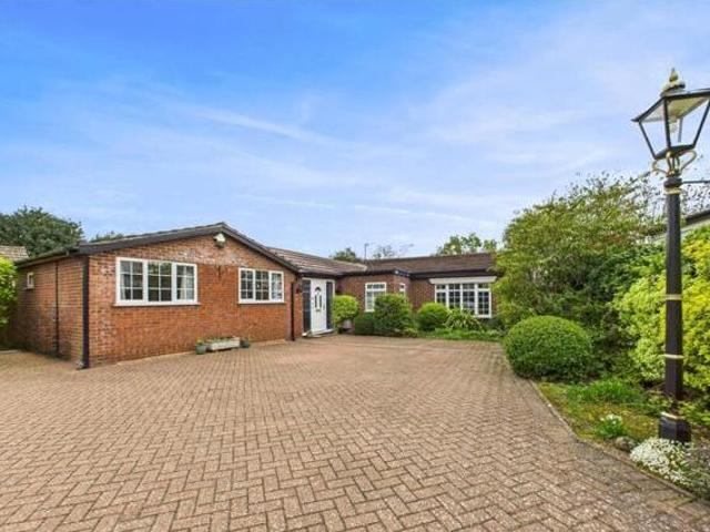 House for sale in Key Street, Suffolk