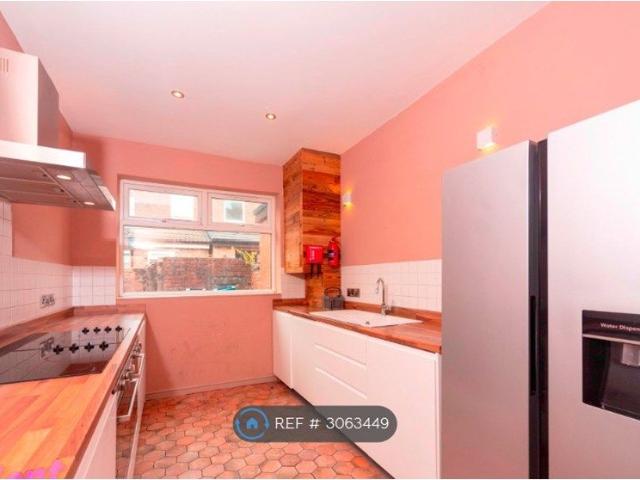 Room for rent in Chorlton-on-Medlock, Manchester