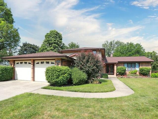 House for sale in Elk Grove Village