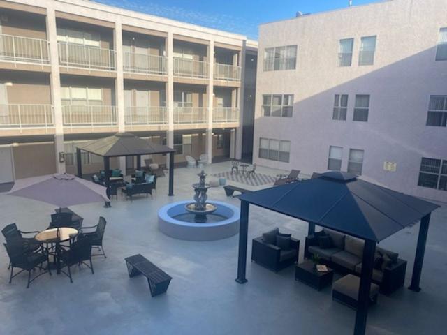 Apartment for rent in Canoga Park, California