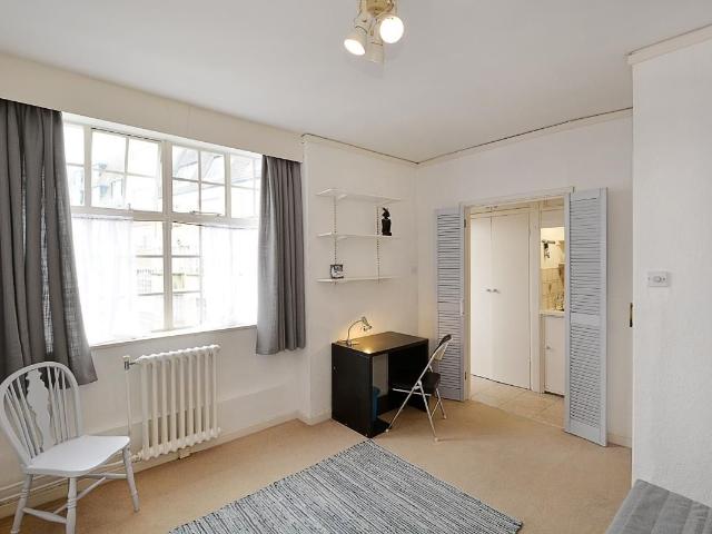 Studio for rent in Saint Pancras, Greater London
