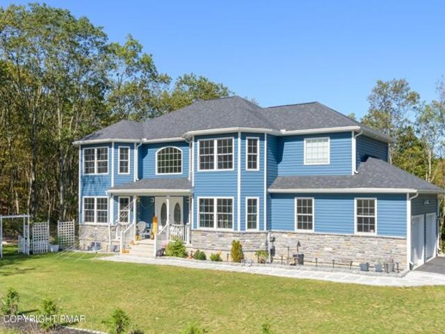 House for sale in Effort, Pennsylvania